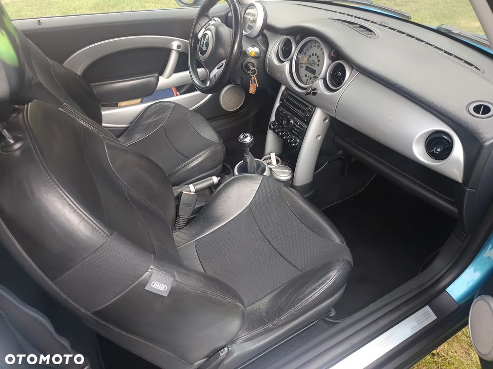 MINI Cooper Standard - 12