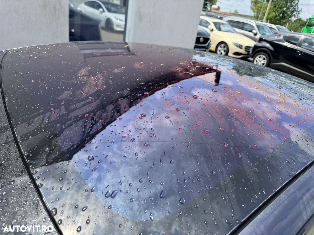 Tesla Model 3 - 10