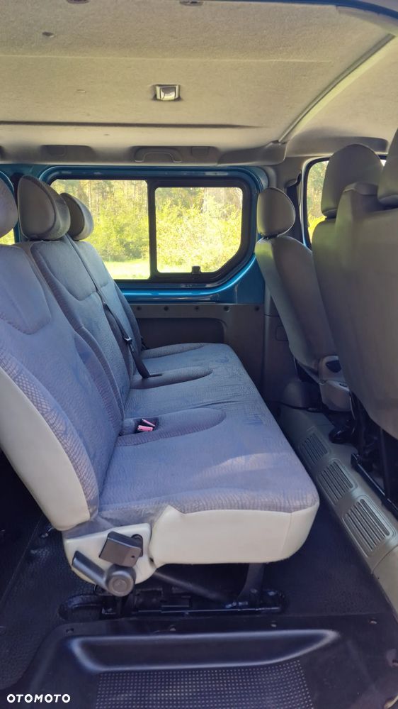 Renault Trafic Passenger Expression - 13