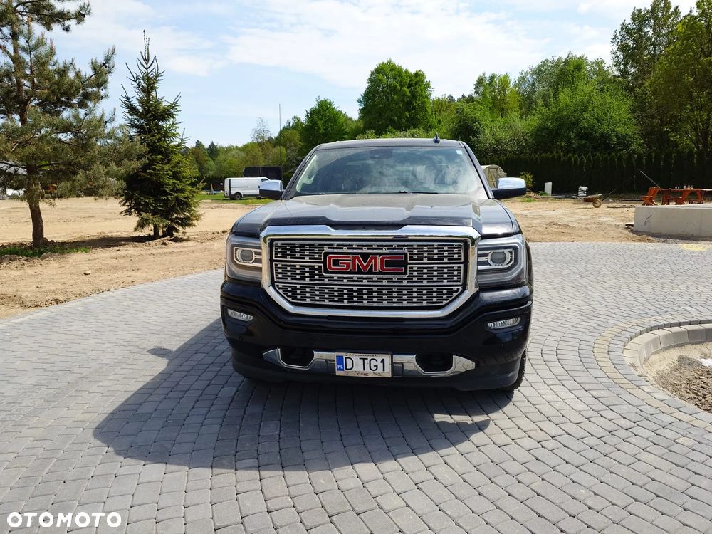 GMC Sierra - 16