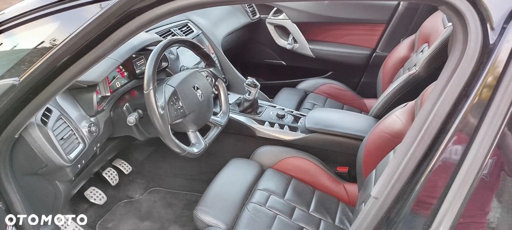 Citroën DS5 THP 200 SportChic - 1