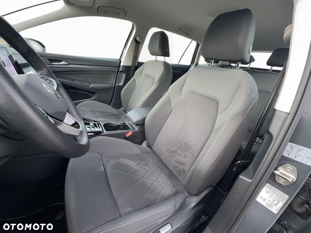 Volkswagen Golf Variant - 25