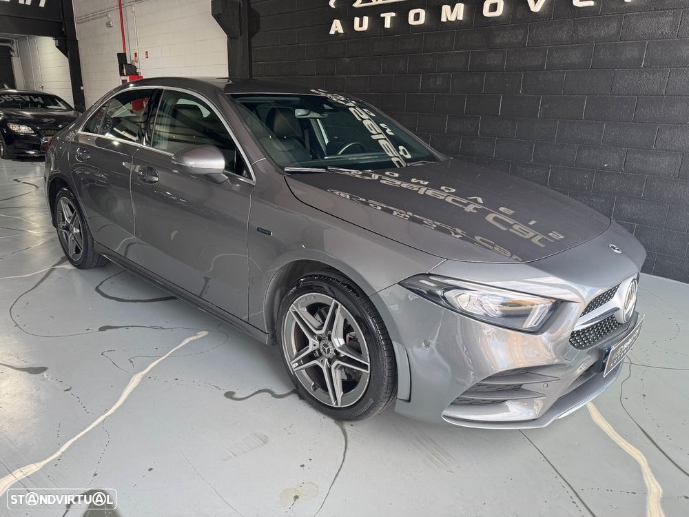 Mercedes-Benz A 250 Limousine e AMG Line - 5