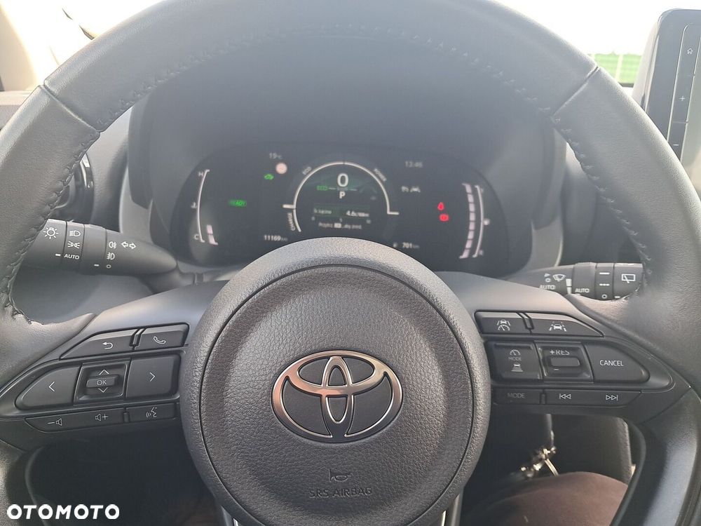 Toyota Yaris Cross Hybrid 1.5 Comfort - 24