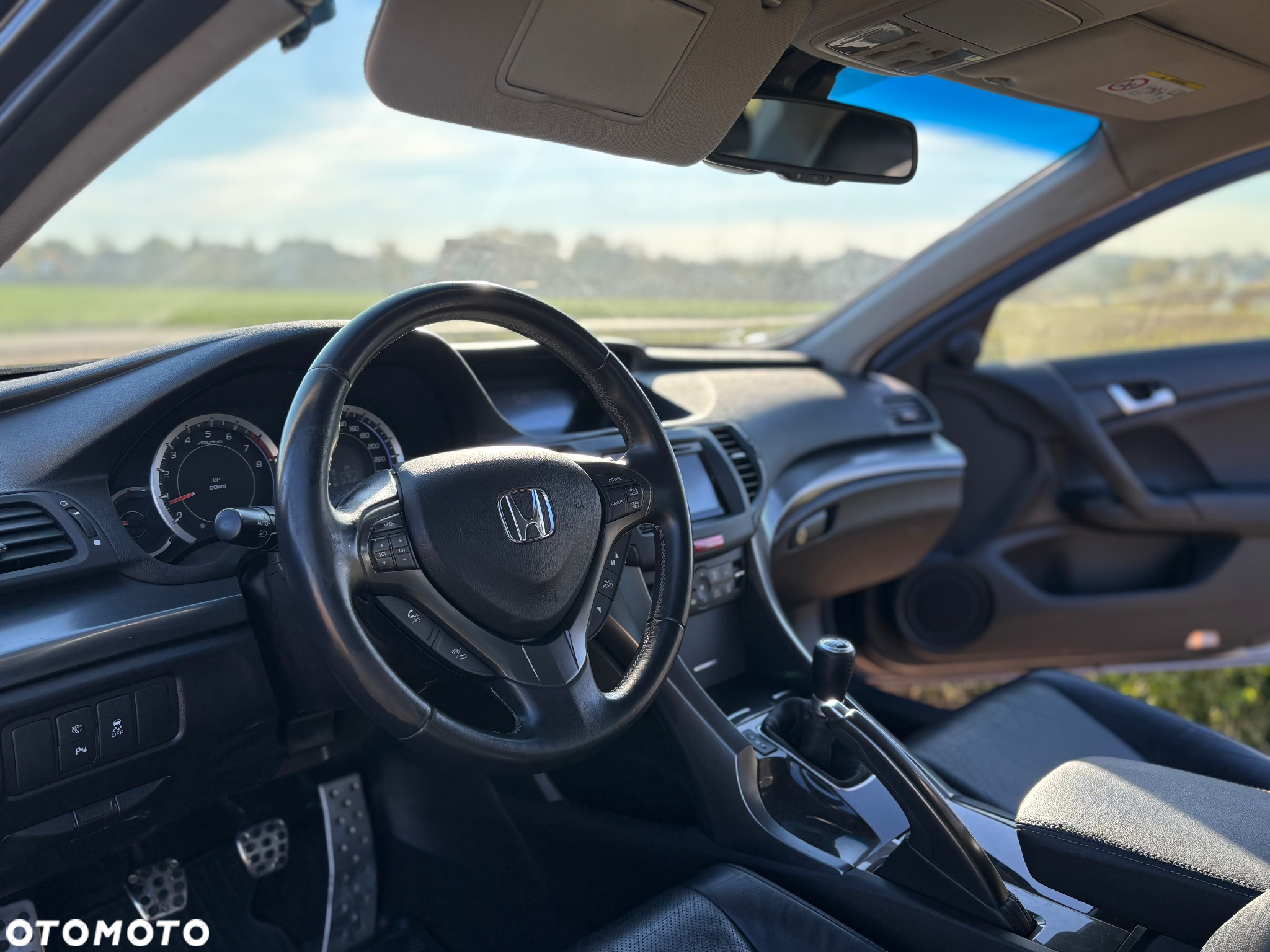 Honda Accord 2.0 Executive - 15