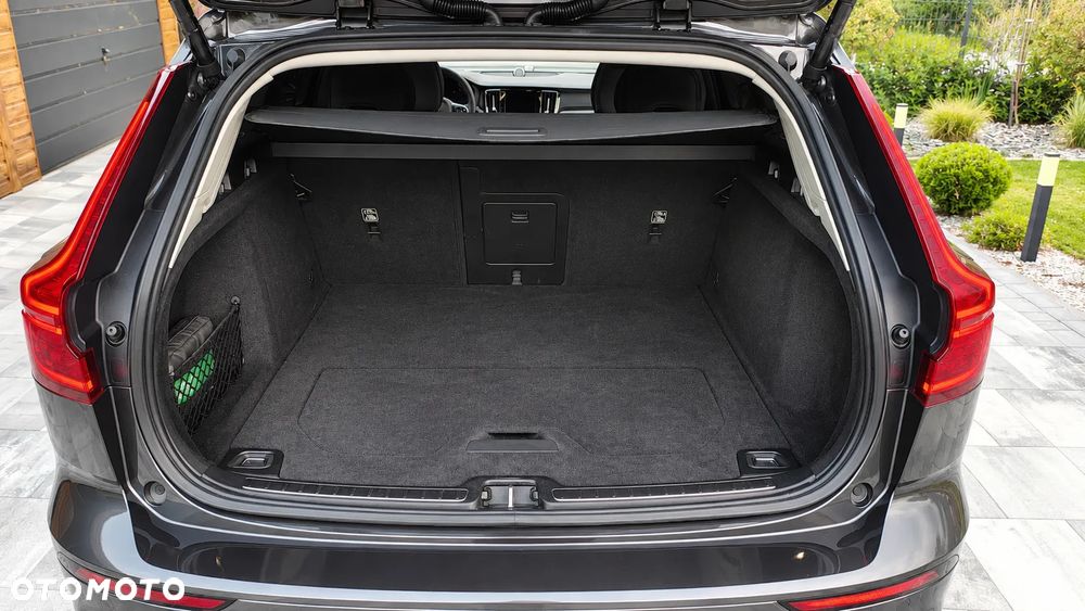 Volvo V60 Cross Country Ultimate B4 D AWD - 18