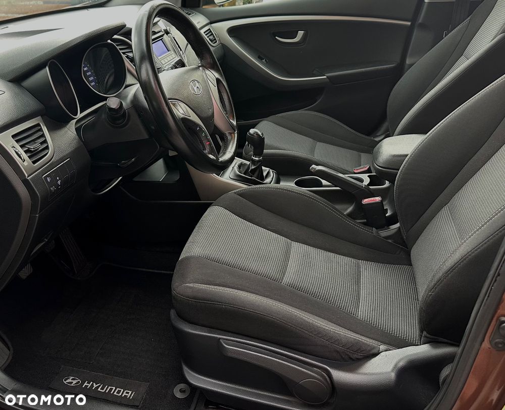 Hyundai i30 1.6 Classic - 6