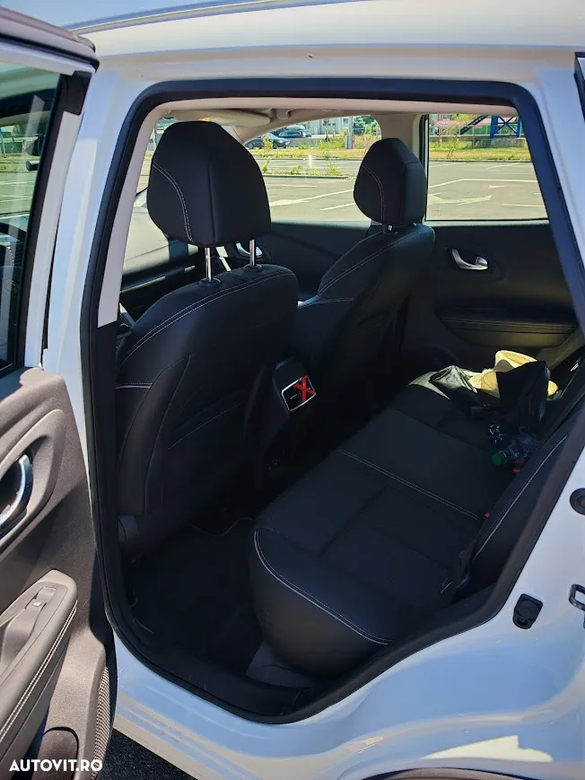 Renault Kadjar TCe EDC GPF Black Edition - 11