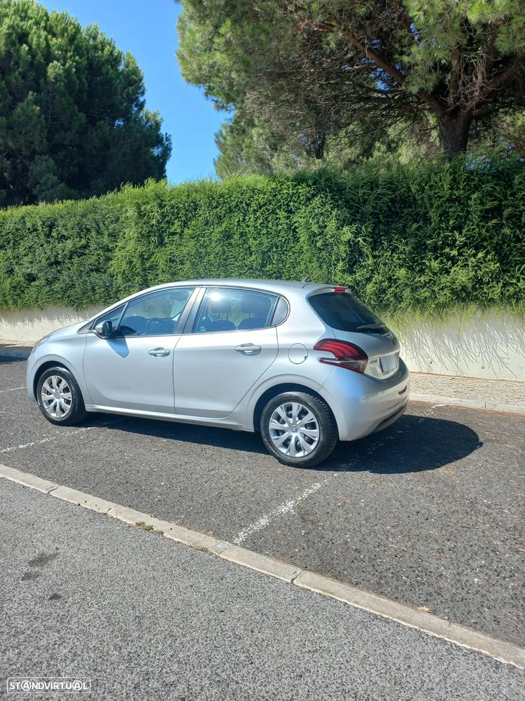 Peugeot 208 PureTech 82 Start & Stop Style - 12