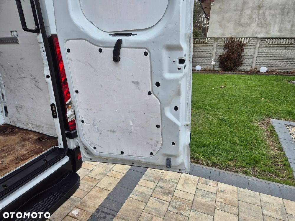 Iveco DAILY 35S16 L3H2 PARKTRONIKI SPROWADZAONY LIFT - 24
