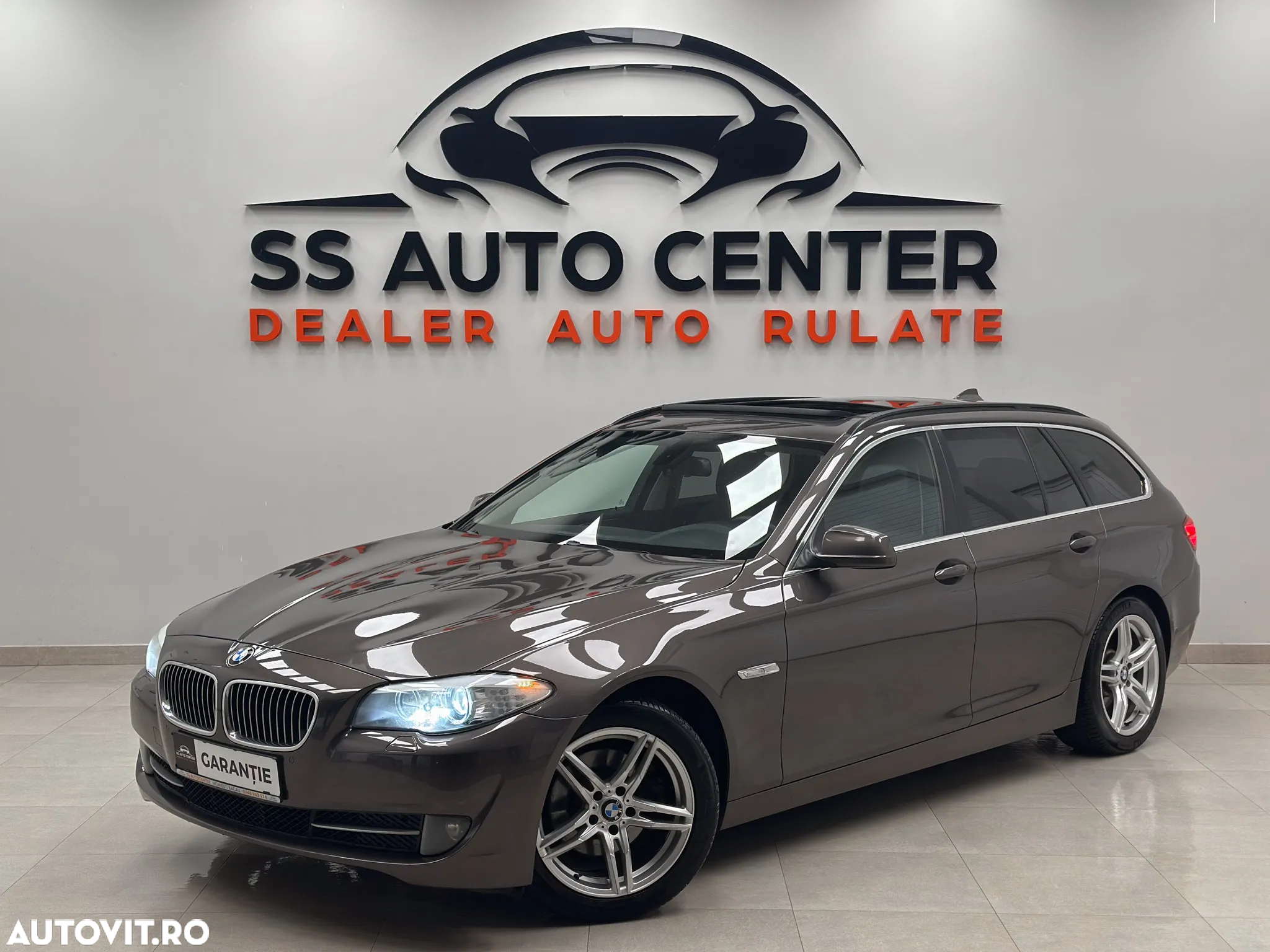 BMW Seria 5 520d Touring - 2