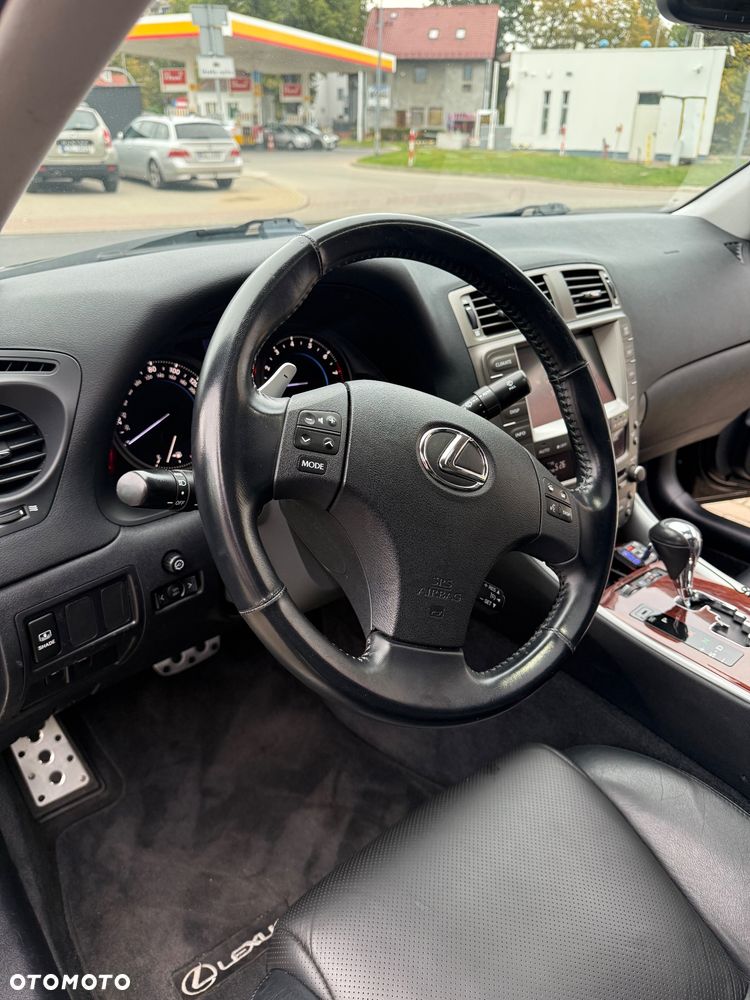 Lexus IS 350 - 26