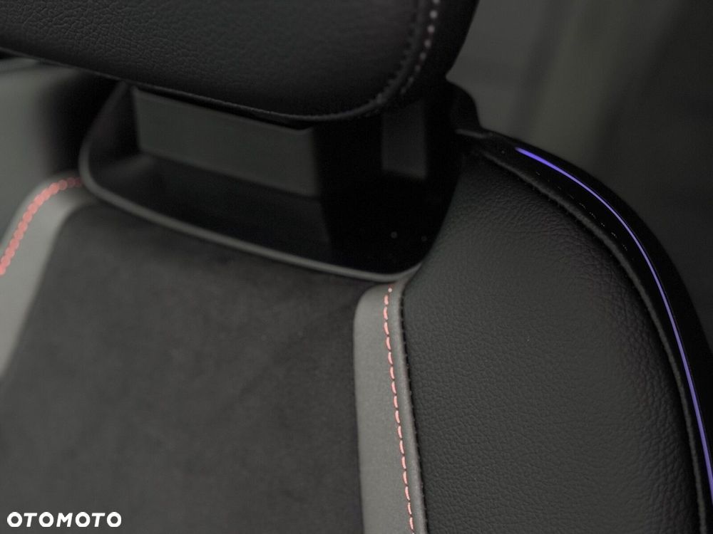 Mercedes-Benz EQE - 12