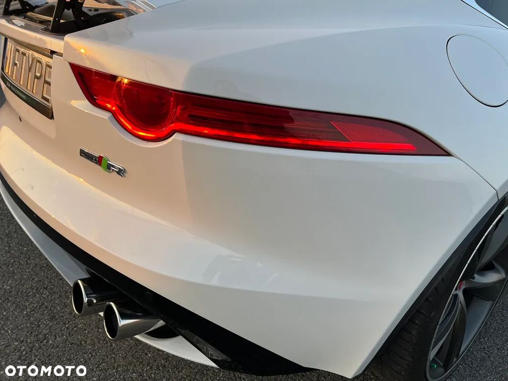 Jaguar F-Type R Coupe AWD - 9