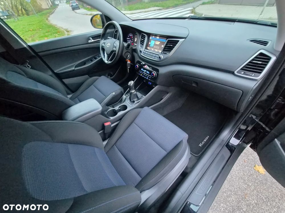 Hyundai Tucson blue 1.6 GDi 2WD Navi - 31