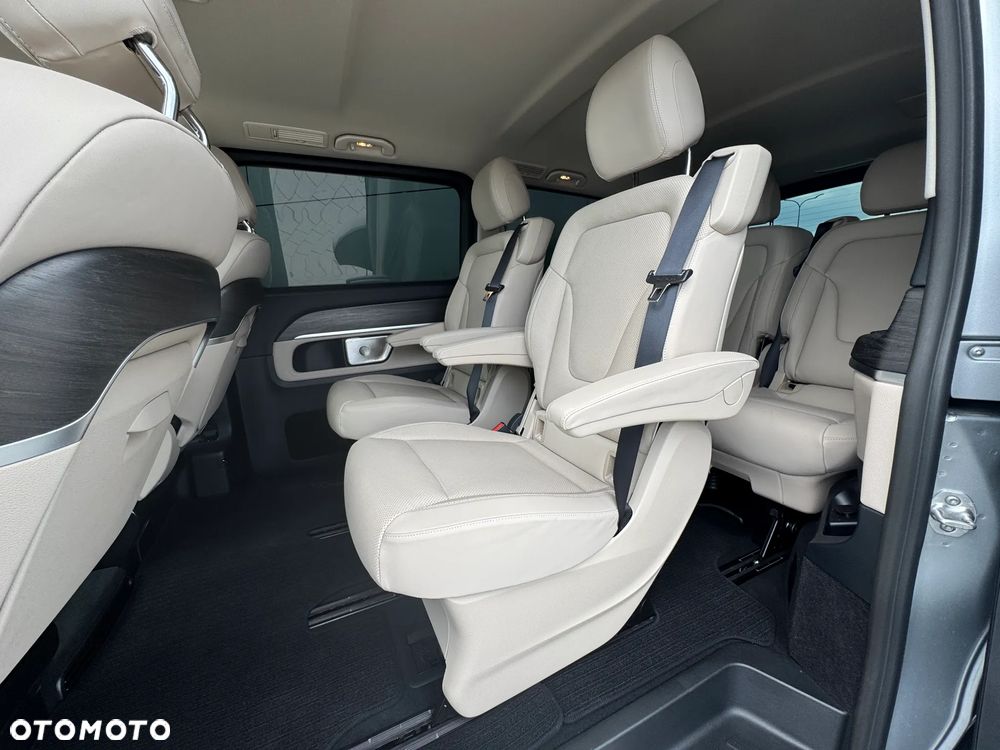 Mercedes-Benz Klasa V 300 d 4-Matic 9G-Tronic Exclusive (ekstra d³) - 17