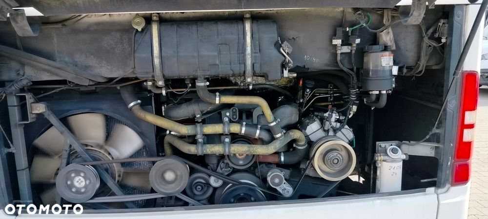 Mercedes-Benz INTOURO E - 13