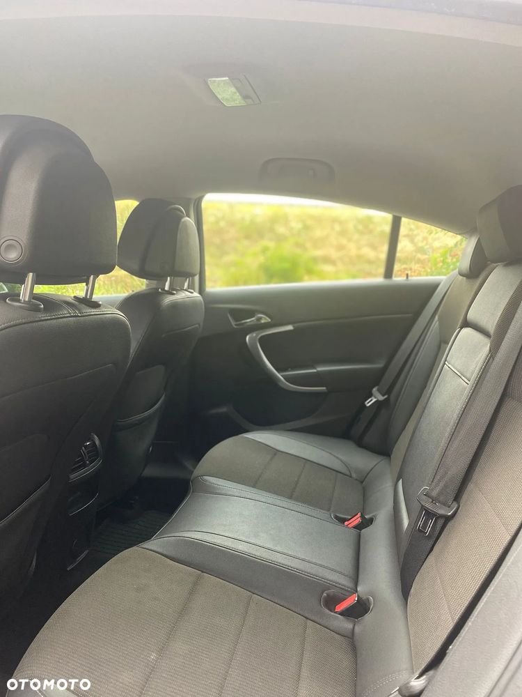 Opel Insignia - 17