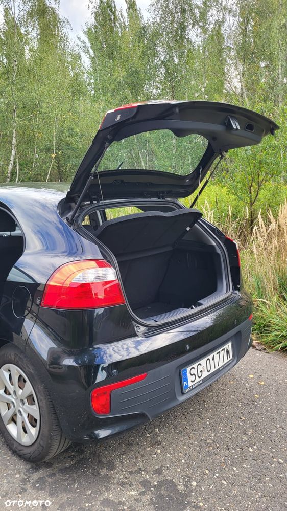 Kia Rio 1.2 M - 8