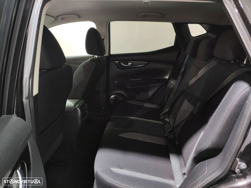 Nissan Qashqai 1.5 dCi N-Style DCT - 33