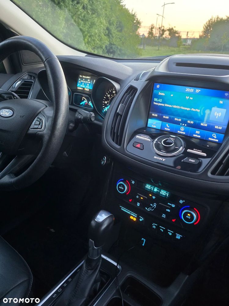 Ford Escape 2.0 EcoBoost AWD Titanium - 15