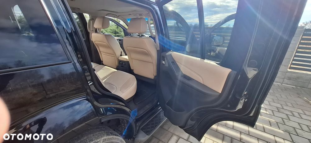 Nissan Pathfinder - 11