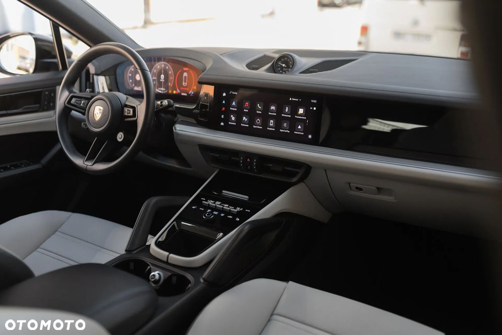 Porsche Cayenne Standard - 19