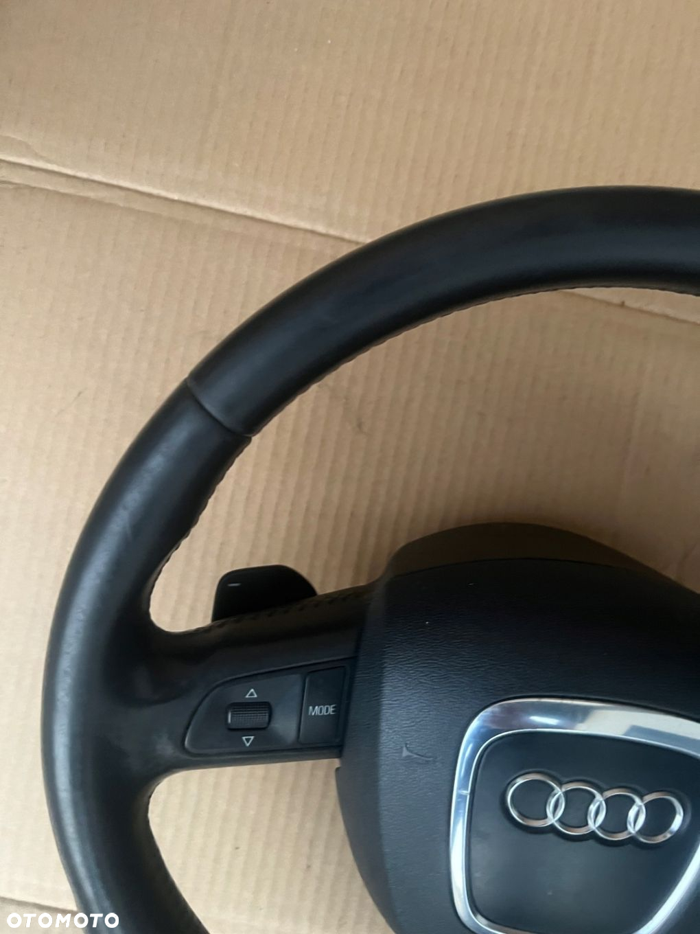 KIEROWNICA TRÓJRAMIENNA ŁOPATKI F1 AUDI A8 S8 D3 - 4