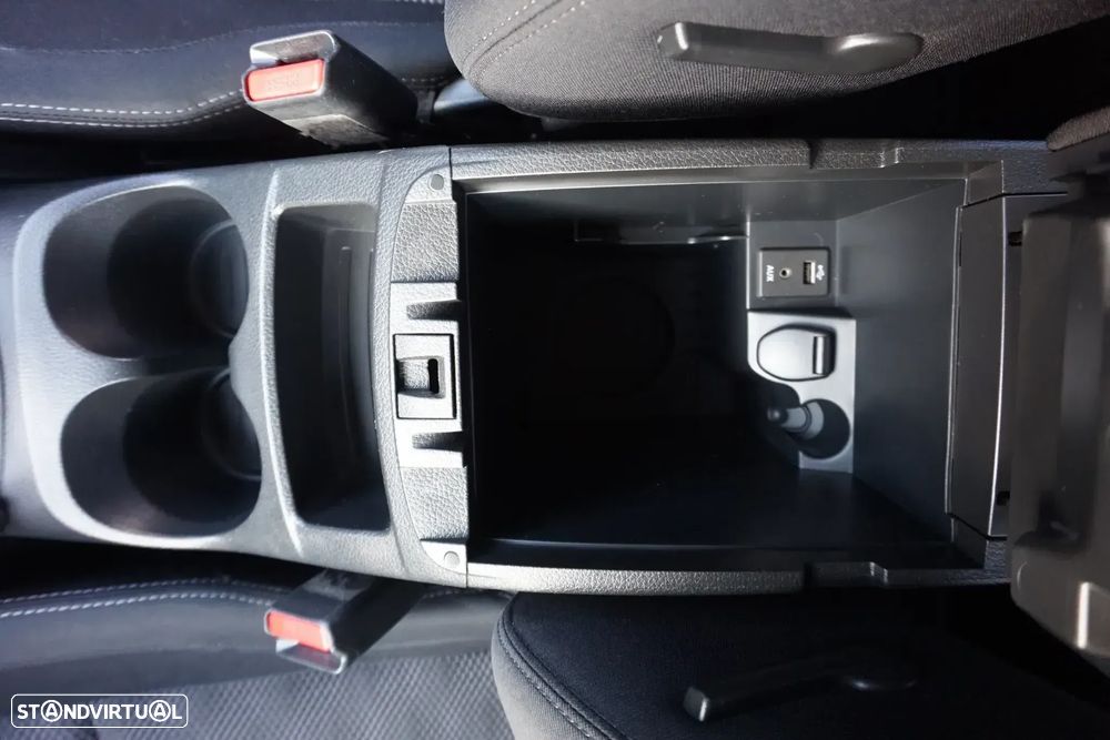 Nissan Qashqai 1.5 dCi N-Connecta 18 - 34
