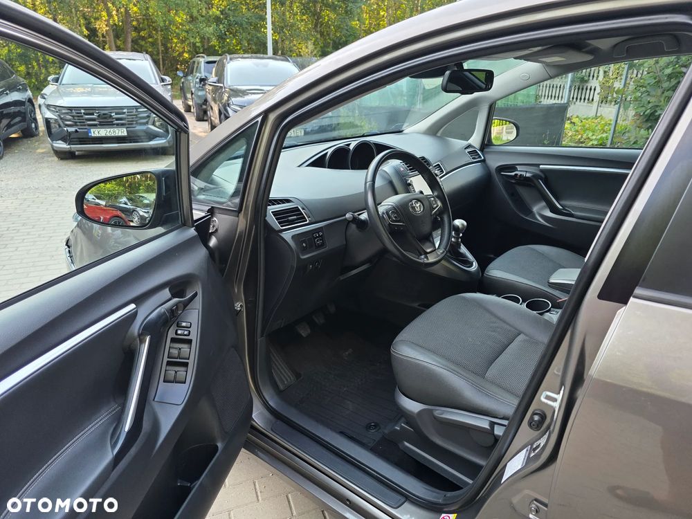 Toyota Verso 1.8 Premium 7os - 11