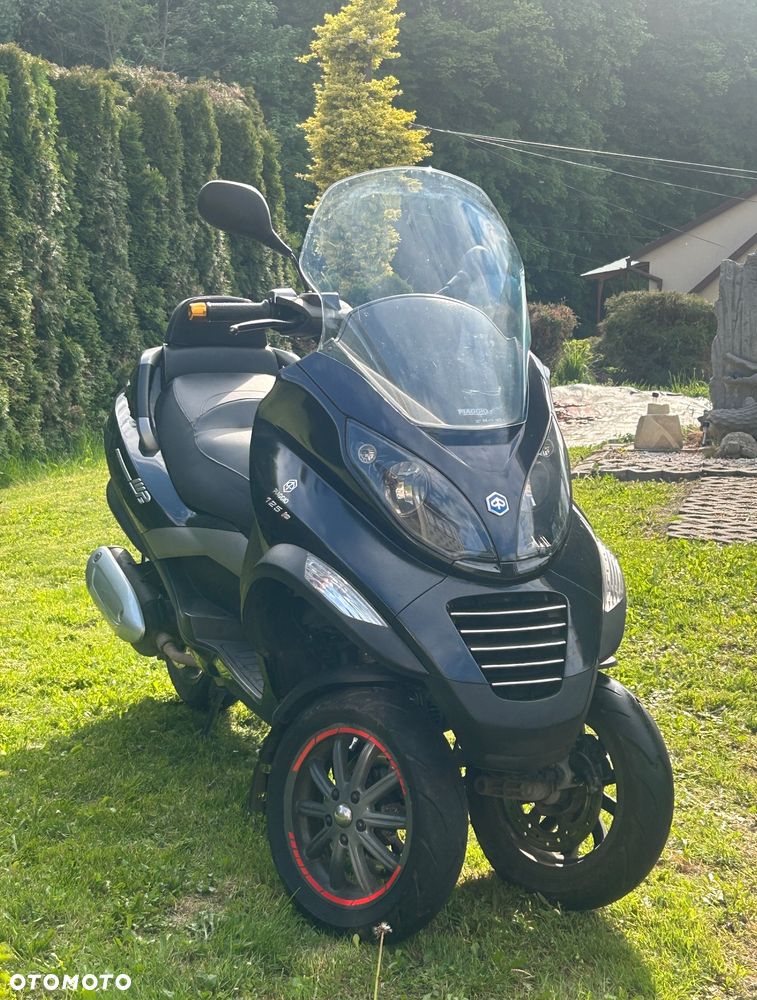 Piaggio MP-3 - 7