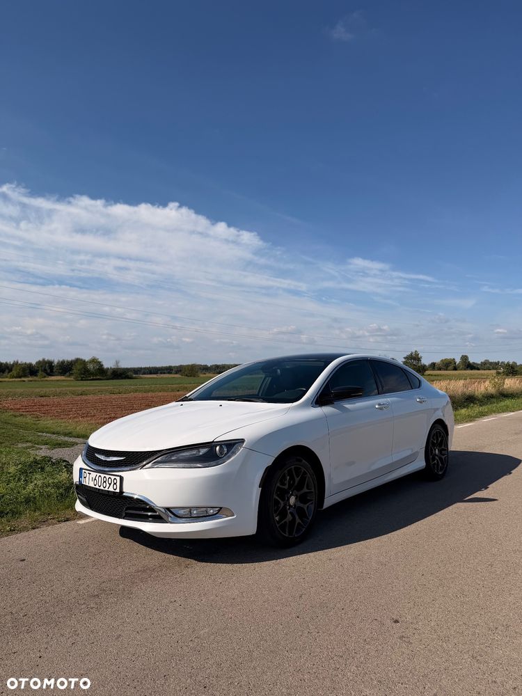 Chrysler 200 - 7