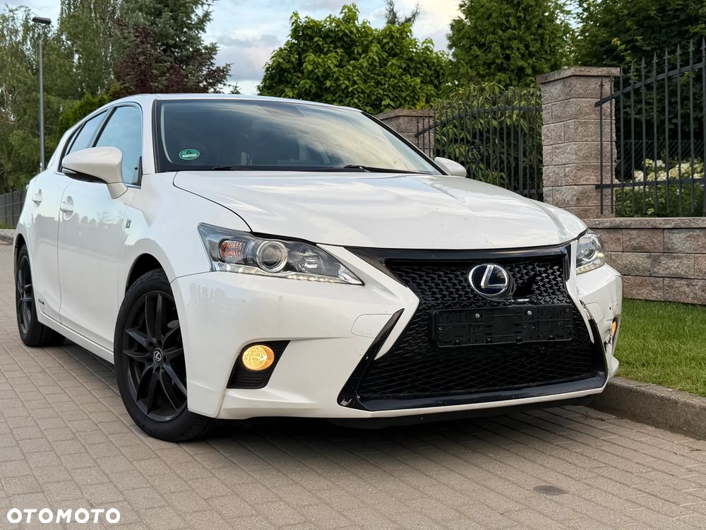 Lexus CT 200h Prestige - 1