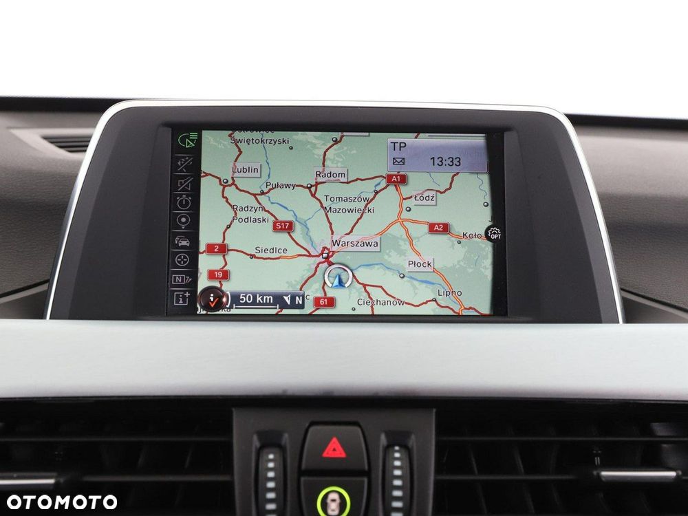 BMW X1 sDrive18d xLine - 26