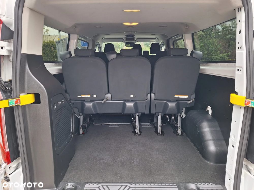 Ford Transit Custom - 32