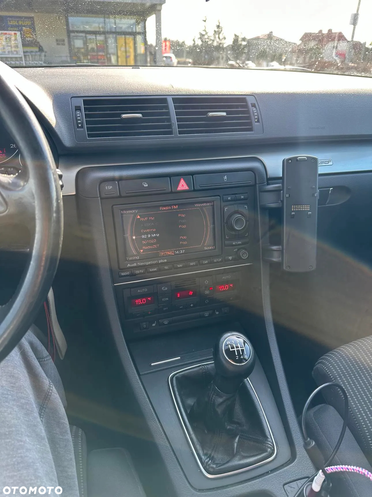Audi A4 Avant 3.0 TDI Quattro - 8