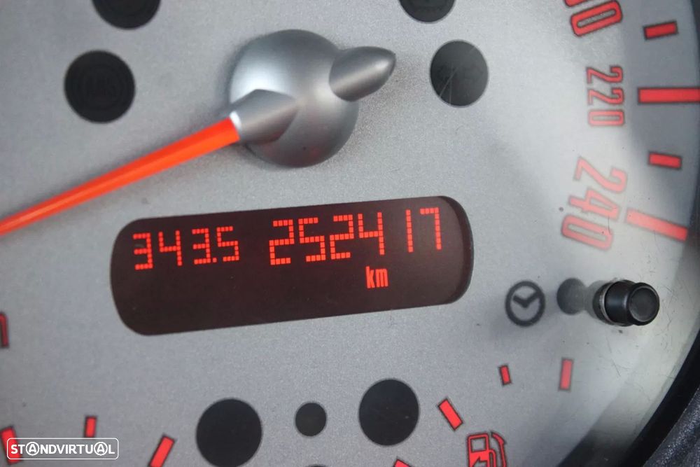 MINI 3 Portas One 1.4 D - 15