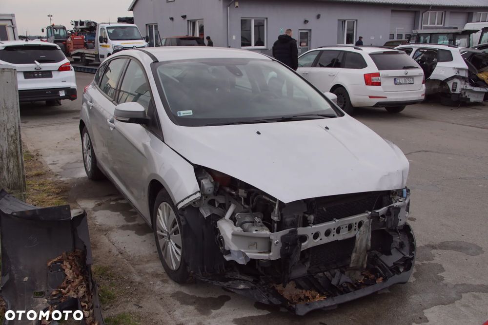 Auto na części - Ford Focus MK3 Lift 1.5 TDCI 95 KM GM5Q-6006-AA AV6R-7F096-GG ZJNC 2019R Silnik Skrzynia Drzwi Maska Błotnik Klapa Zderzak Lusterko Klamka Lampa Szyba Deska Kokpit Sterownik Moduł Czujnik Licznik Wyświetlacz Panel Kierownica - 8