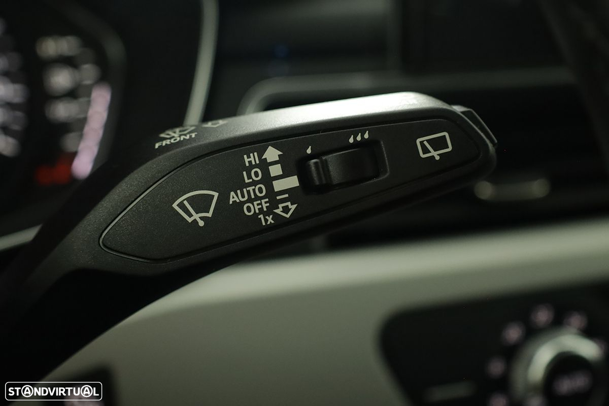 Audi A4 Avant 30 TDI S tronic - 18