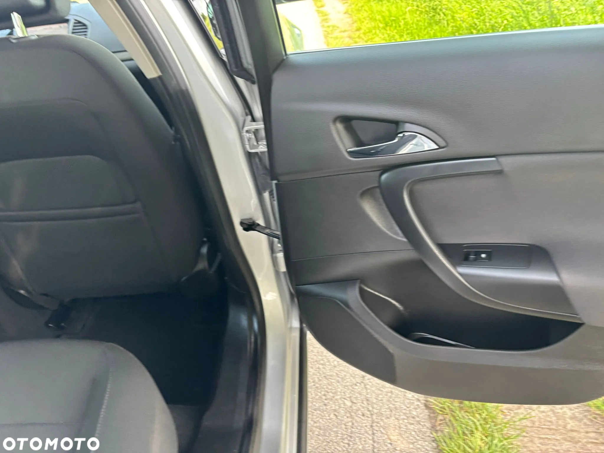 Opel Insignia 2.0 CDTI Design Edition - 22