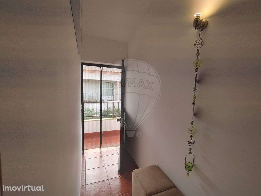 Moradia T2 para venda - Grande imagem: 2/18