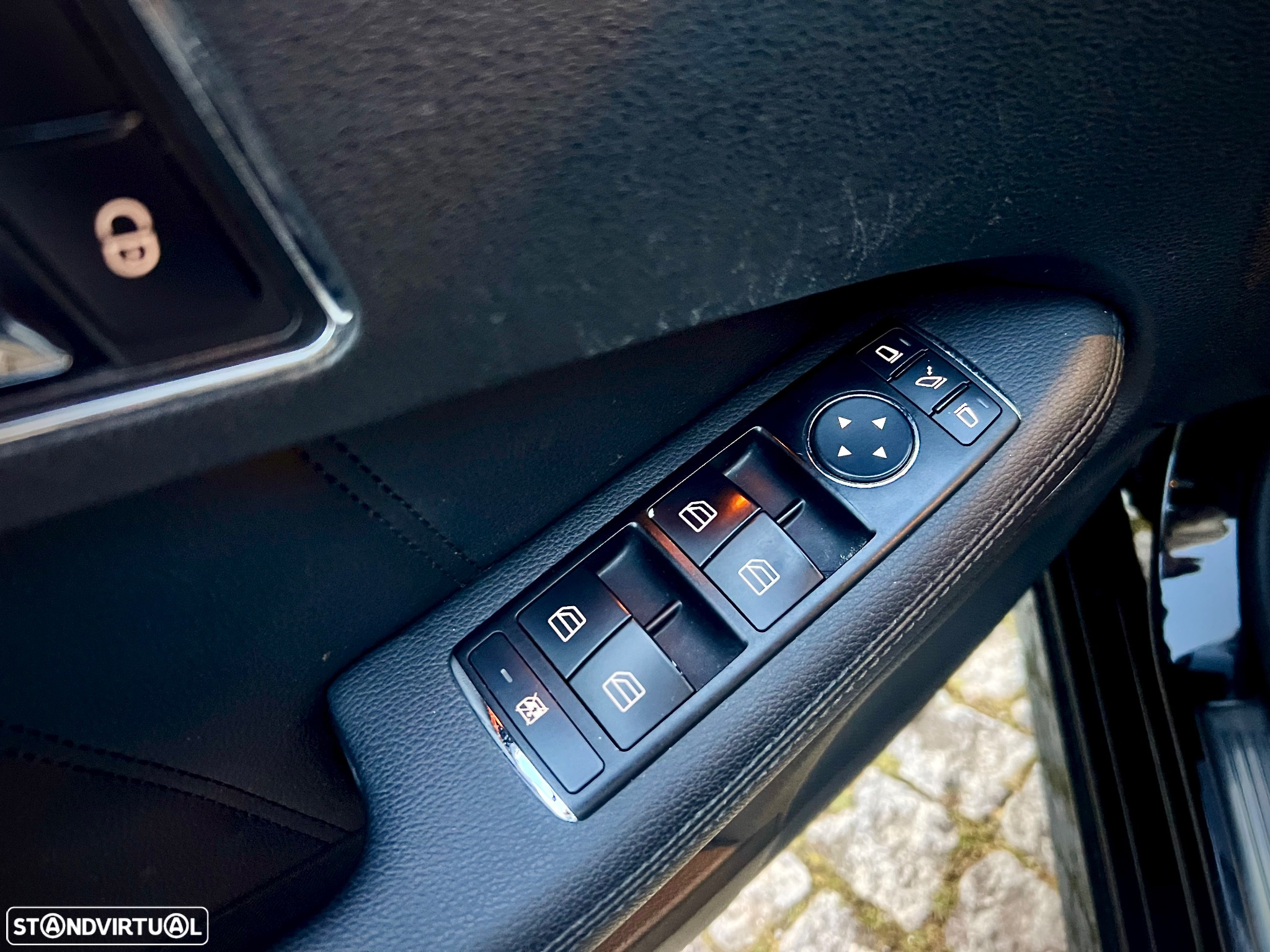 Mercedes-Benz E 250 CDi Avantgarde BlueEfficiency - 21