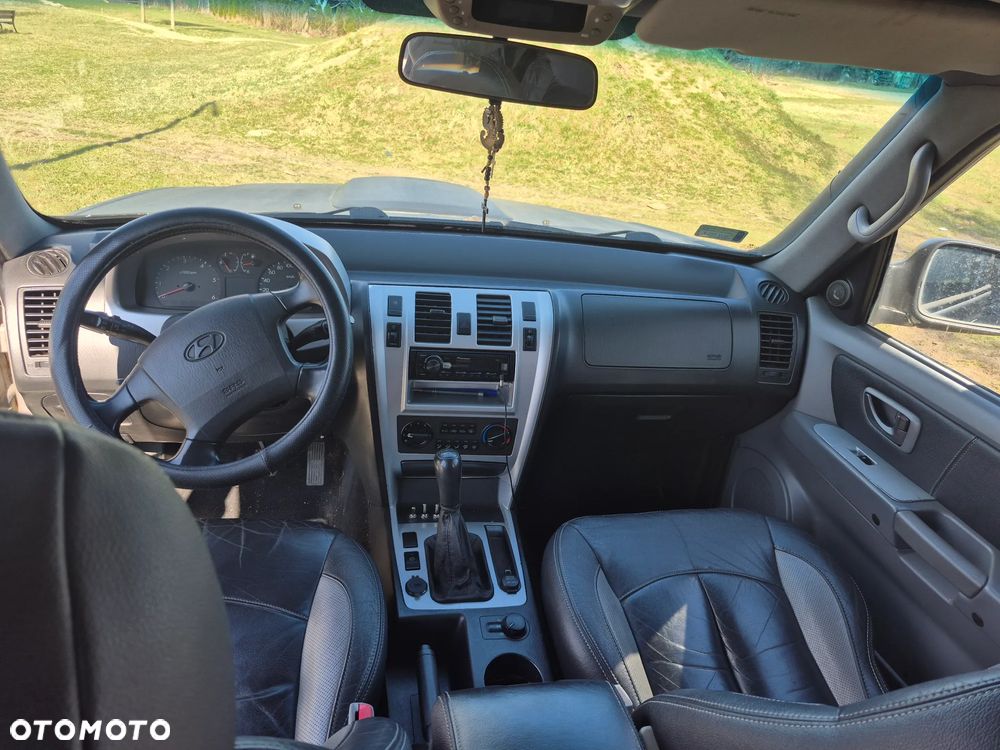 Hyundai Terracan - 2