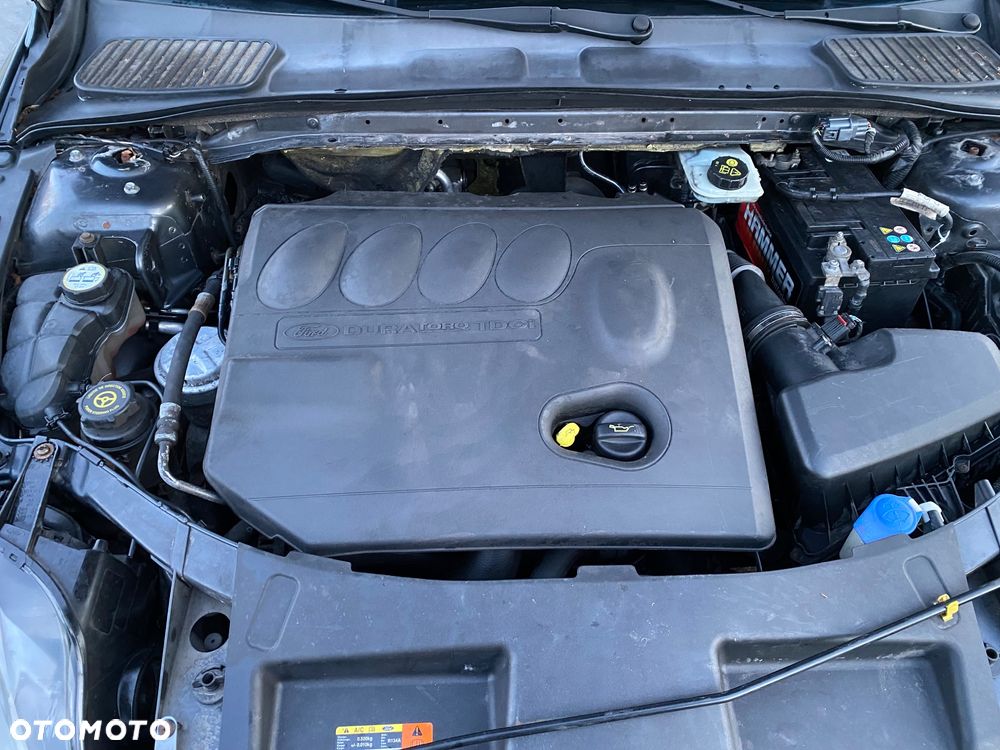 Ford Mondeo SW 2.0 TDCi Ghia - 11