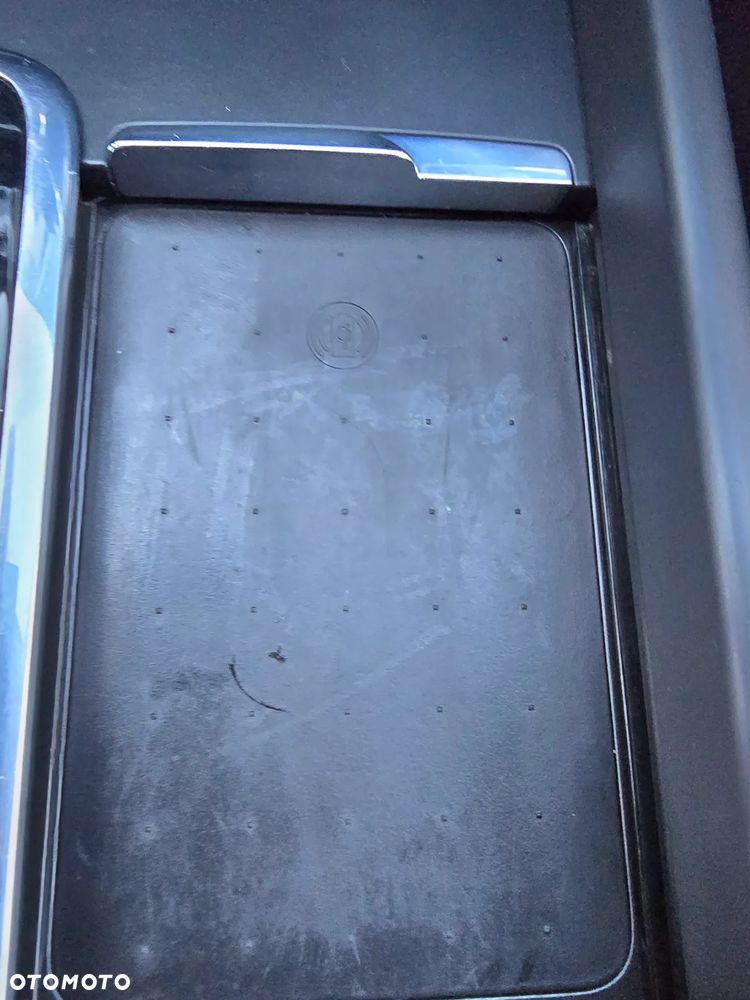 Volvo XC 60 D5 SCR AWD Momentum - 28