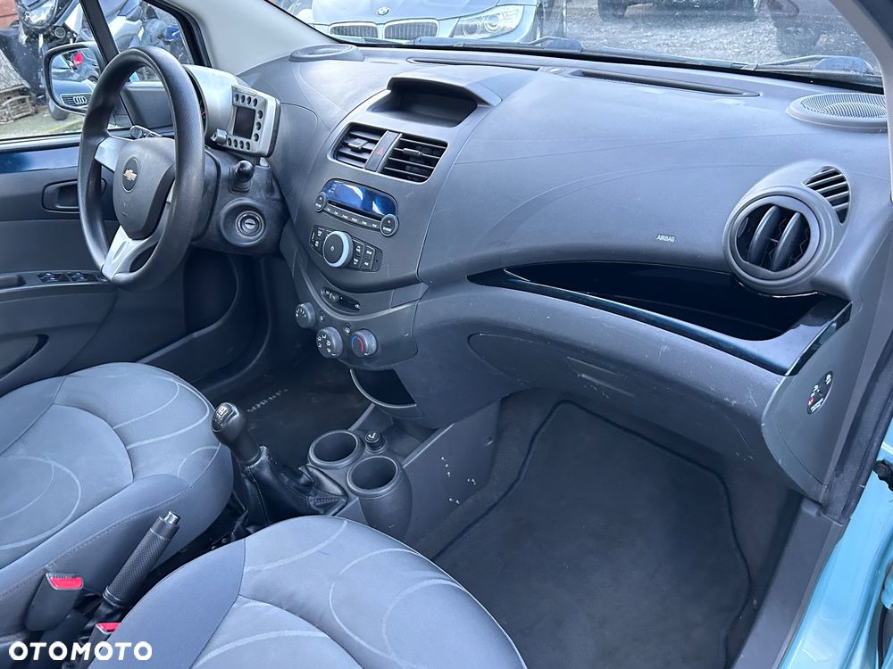 Chevrolet Spark 1.0 LT - 9