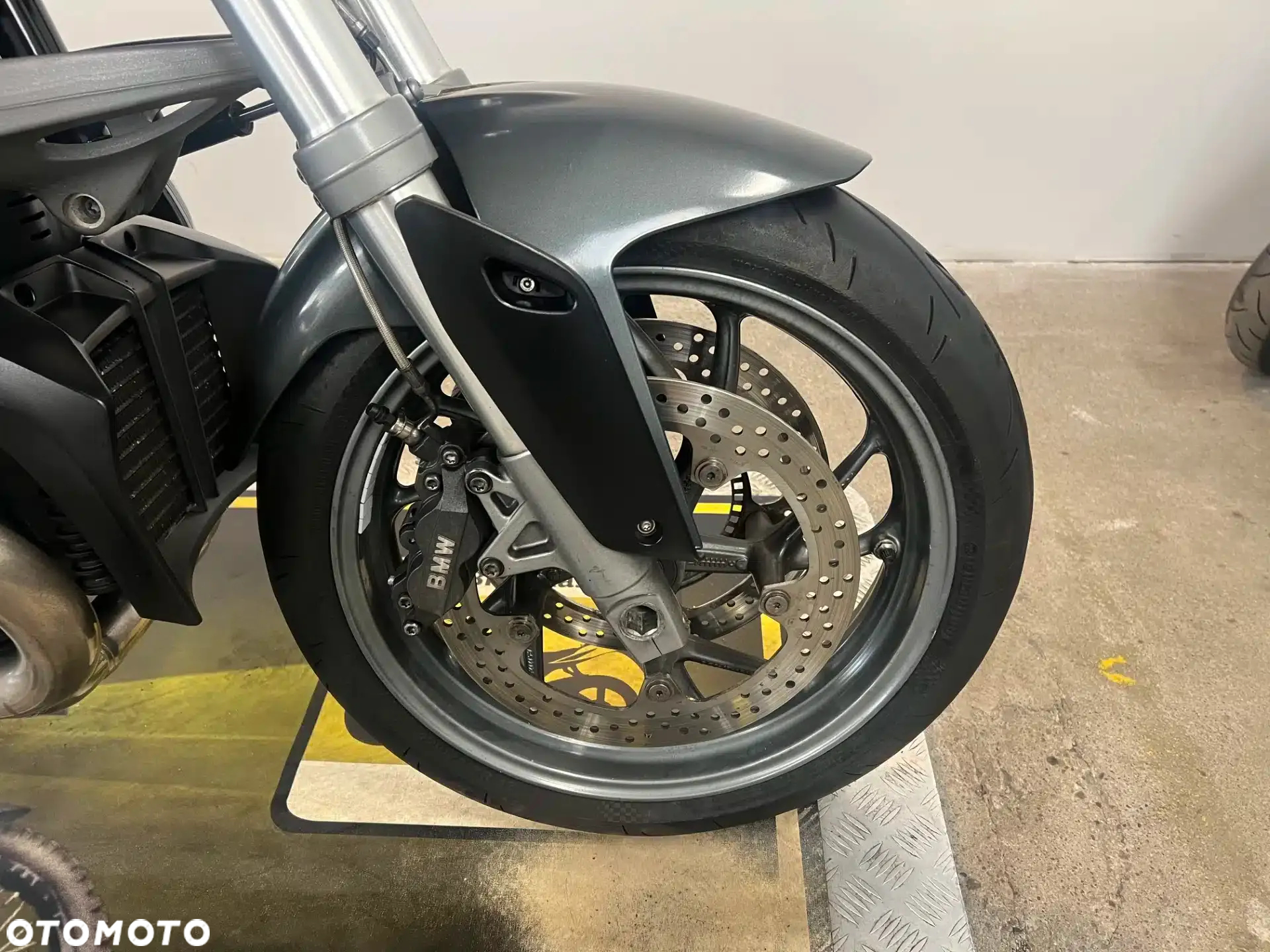 BMW R - 7
