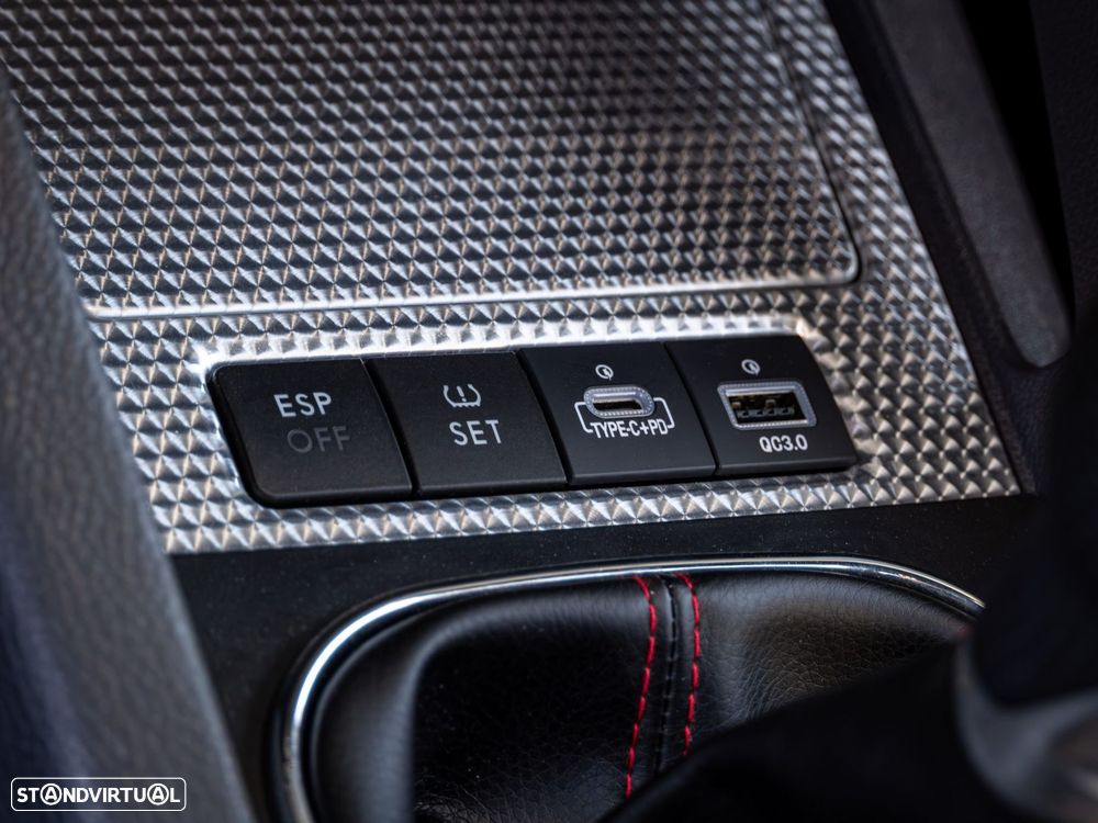 VW Golf 3.2 R32 4Motion - 13