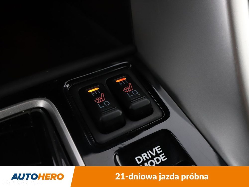 Mitsubishi Eclipse Cross - 27