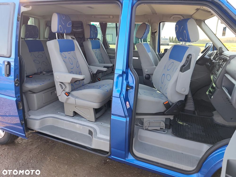 Volkswagen Multivan - 35
